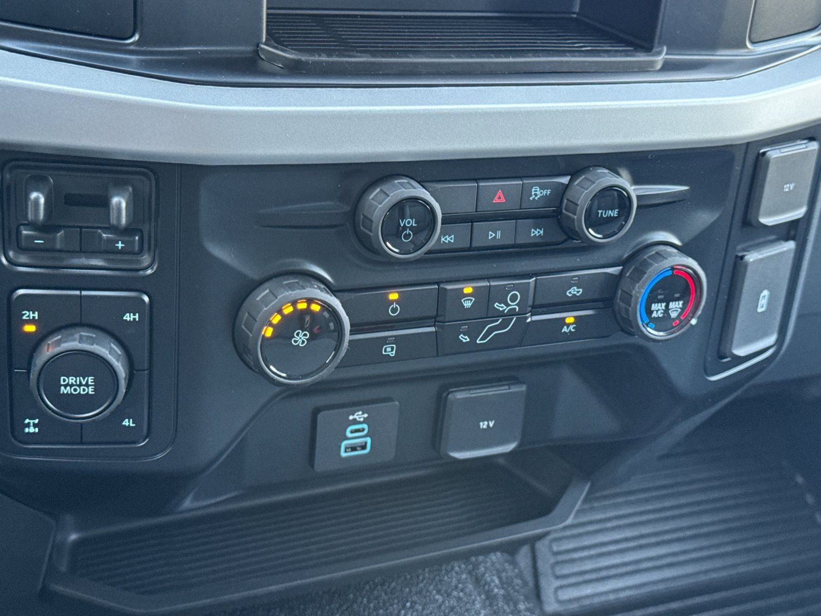 New 2026 Ford F250 XL w/ XL Off-Road Package image 20