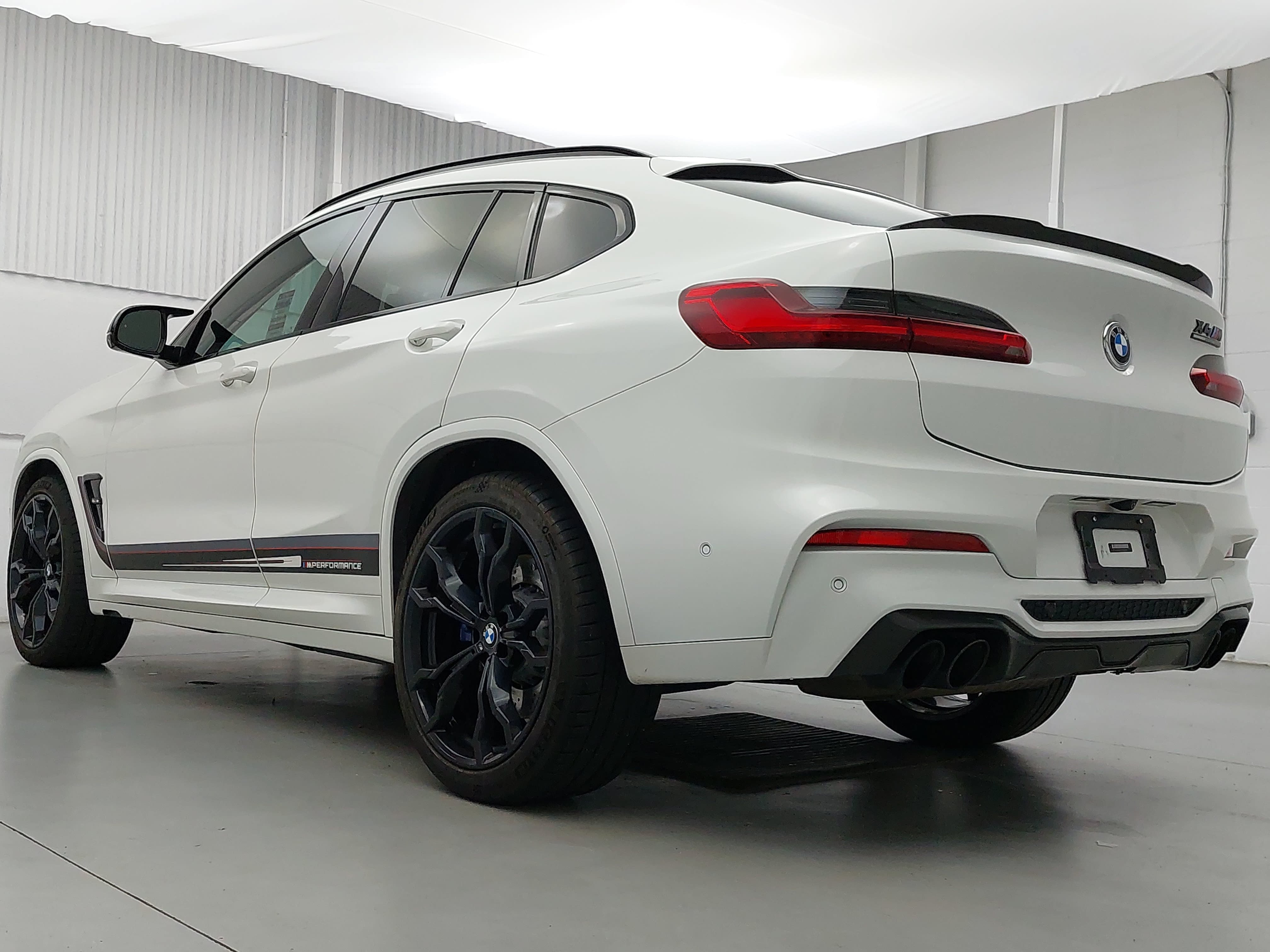 Used 2020 BMW X4 M w/ M Carbon Exterior Package AWD/4WD image 3