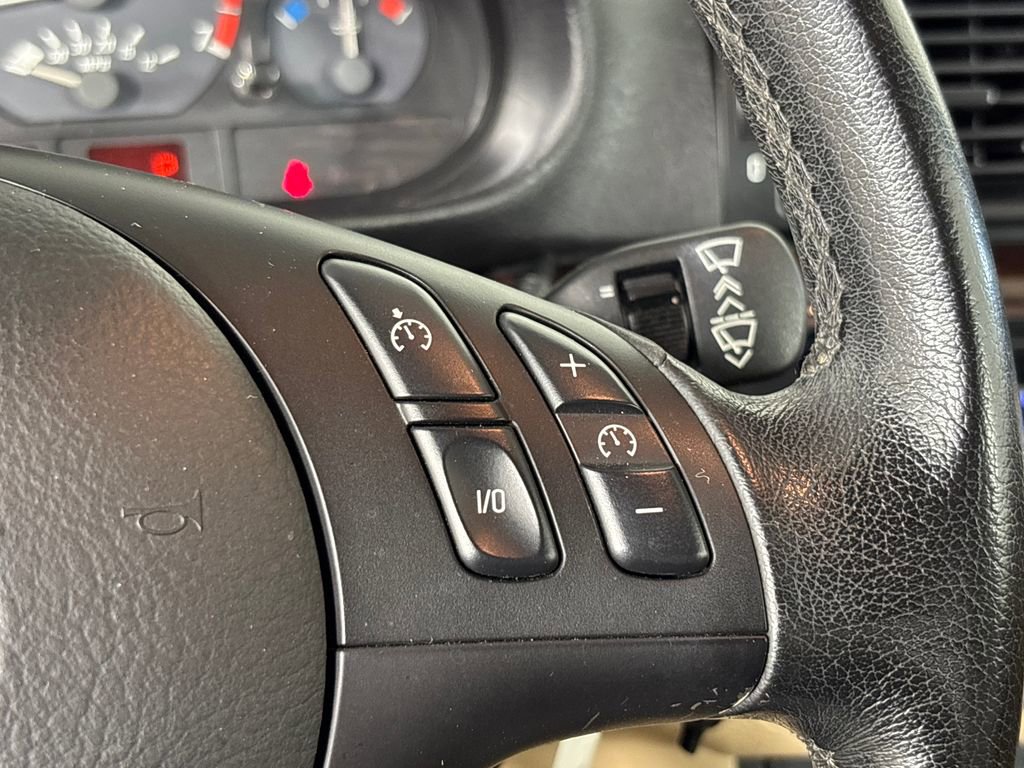 Used 2002 BMW 325Ci Convertible image 17