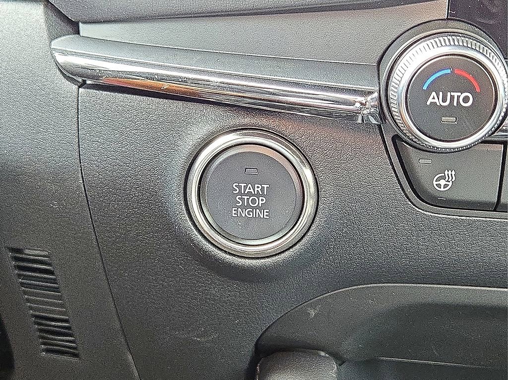 New 2025 MAZDA MAZDA3 2.5 Turbo Sedan w/Premium Plus image 29