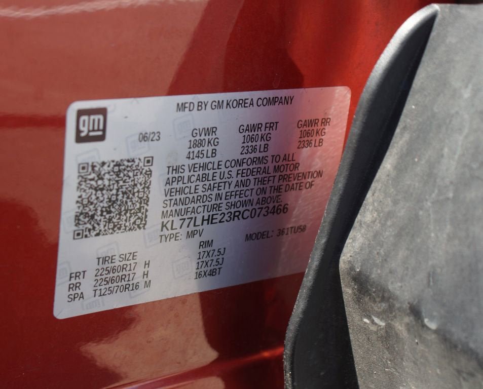Used 2024 Chevrolet Trax LT w/ Driver Confidence Package FWD image 27