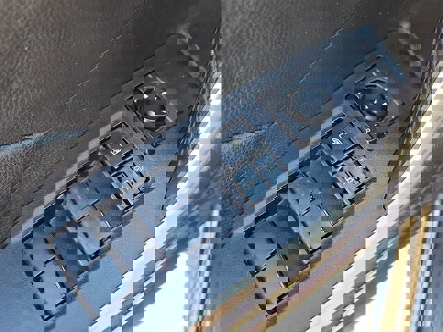 Used 2021 Toyota RAV4 XLE image 32