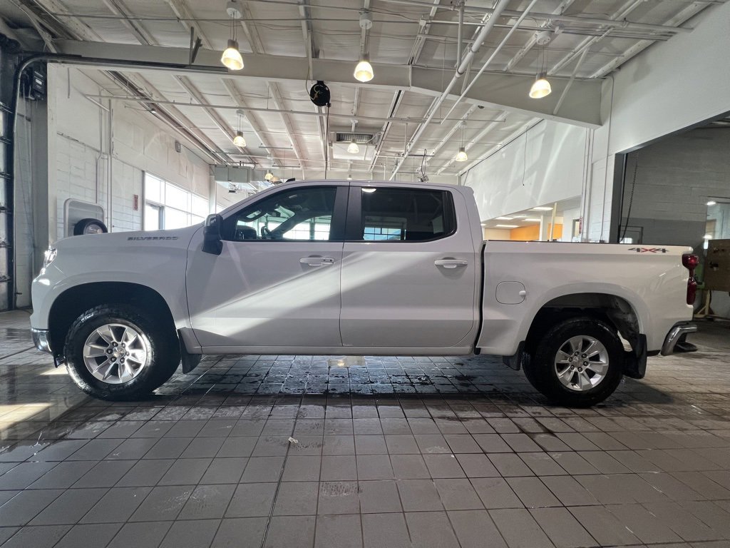 Used 2025 Chevrolet Silverado 1500 LT image 5