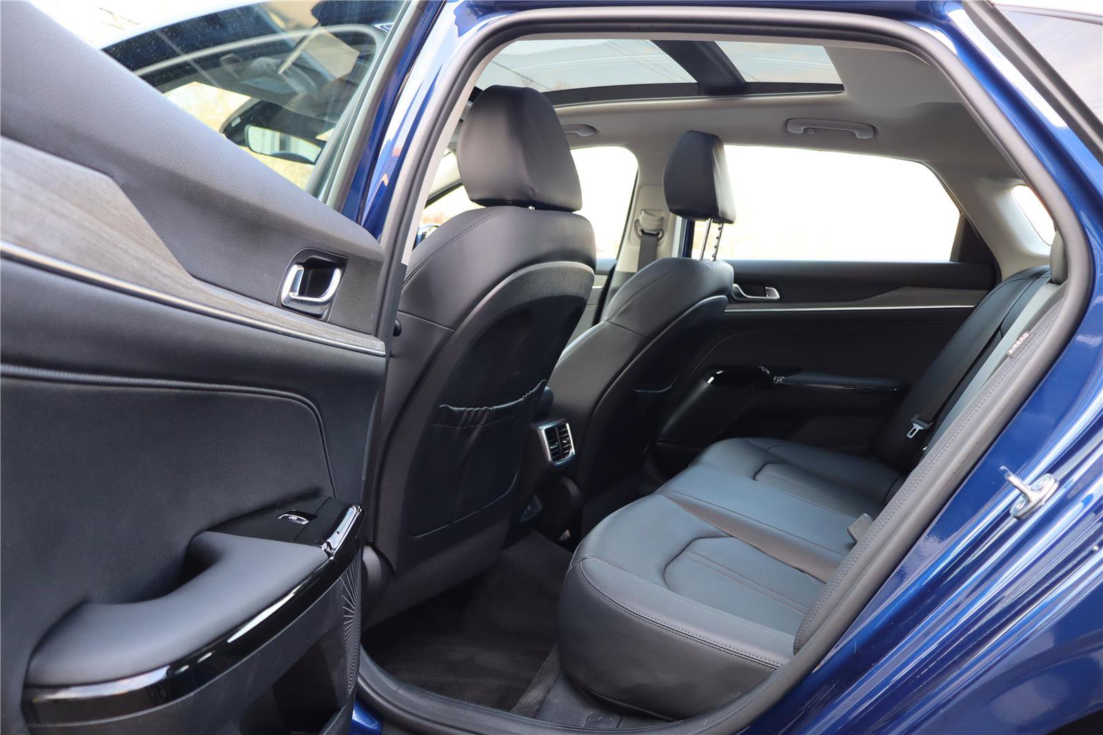 Used 2025 Kia K5 EX image 24