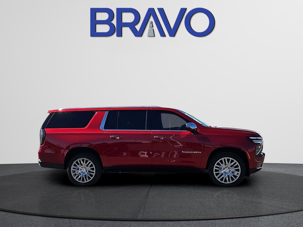 Used 2025 Chevrolet Suburban Premier image 3