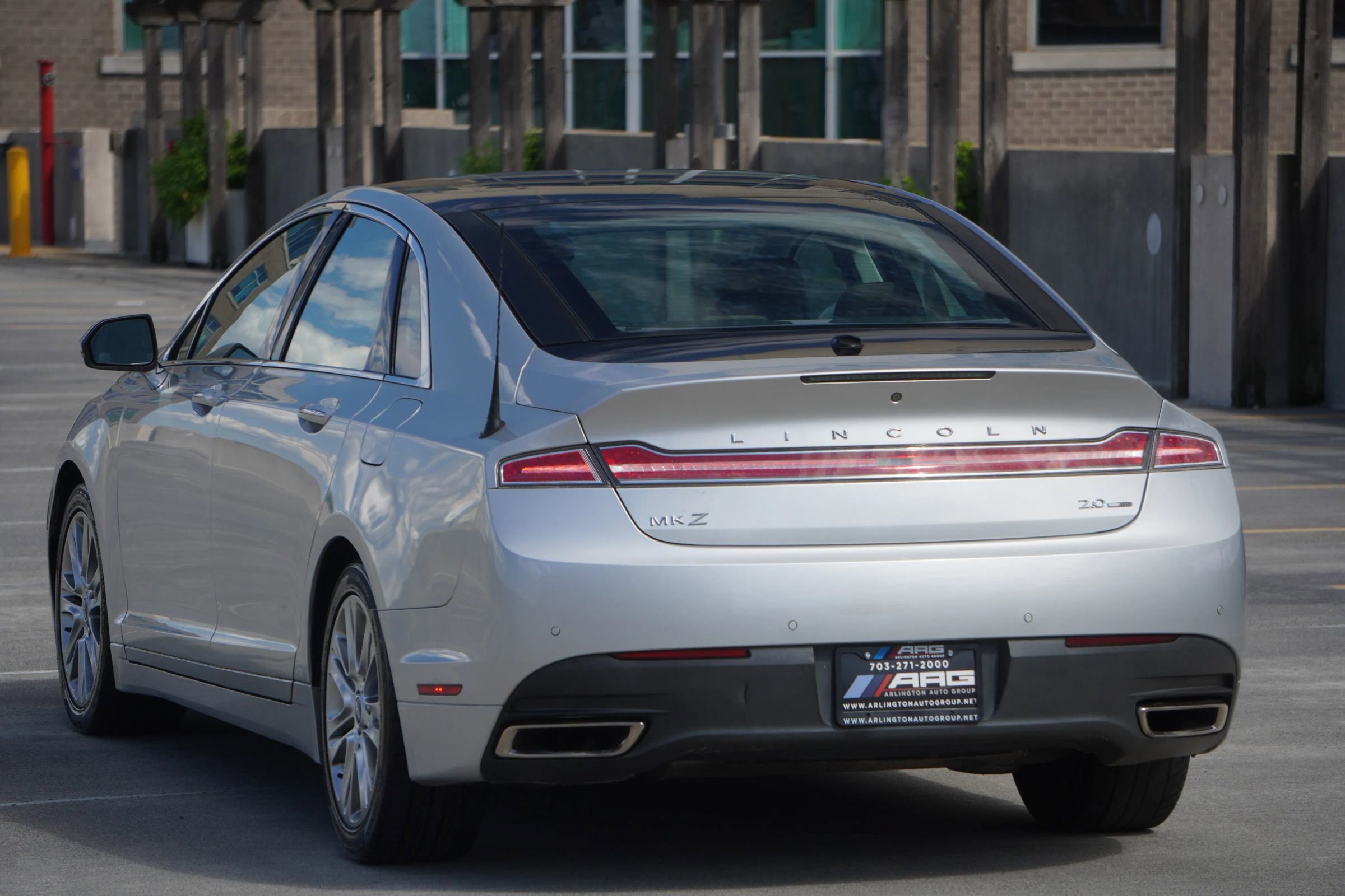 Used 2014 Lincoln MKZ Sedan 4D w/ Equipment Group 102A Reserve image 21