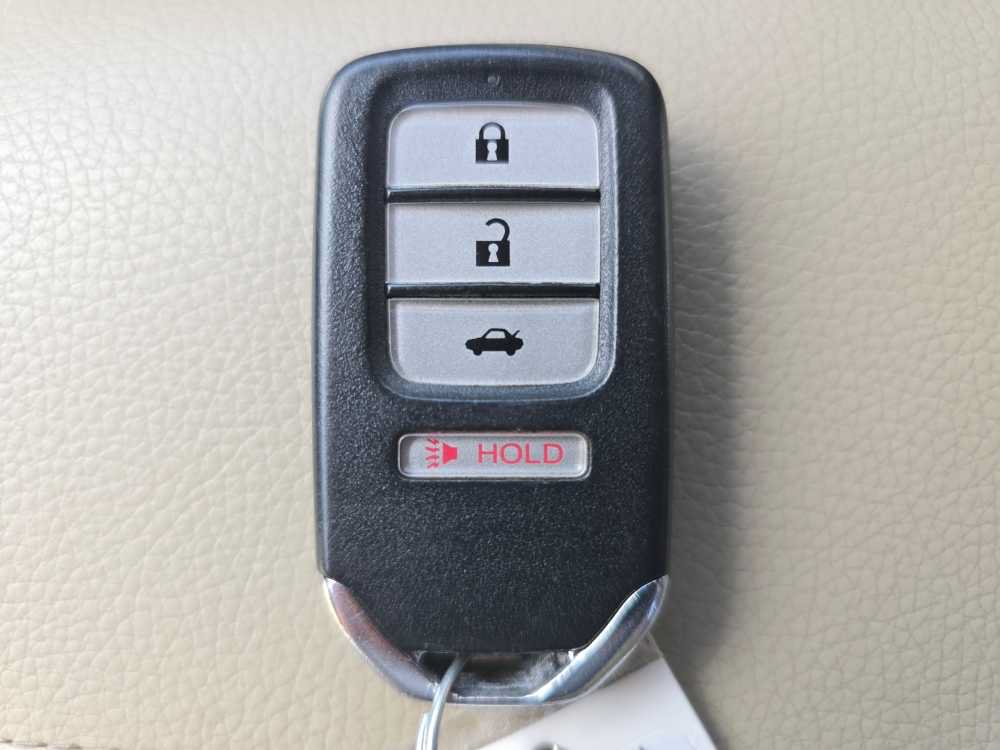 Used 2015 Honda Accord Touring image 21