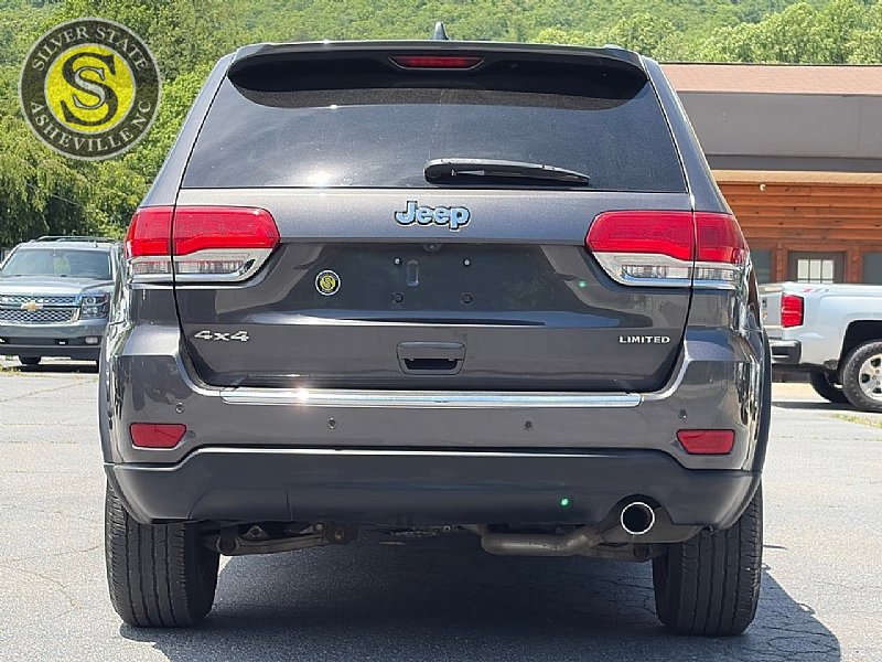 Used 2017 Jeep Grand Cherokee Limited AWD/4WD image 5