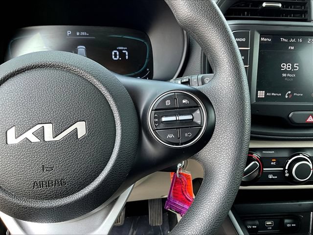 Certified 2025 Kia Soul LX w/ LX Technology Package FWD image 12
