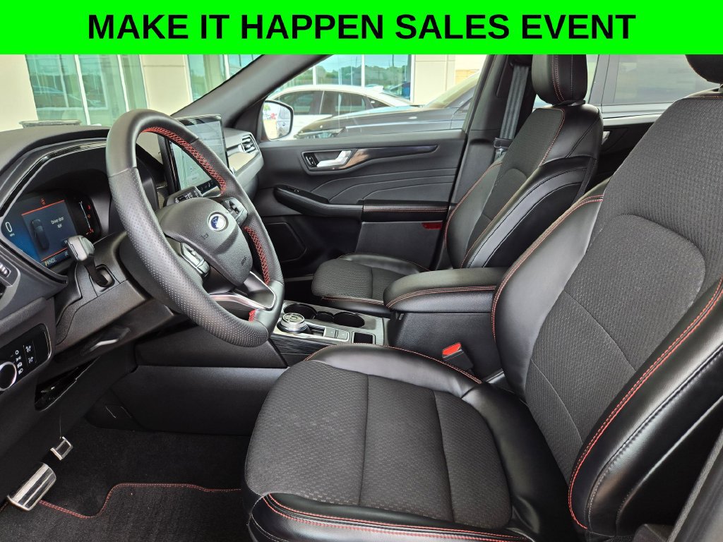 Used 2023 Ford Escape ST-Line w/ Tech Pack #1 AWD/4WD image 9
