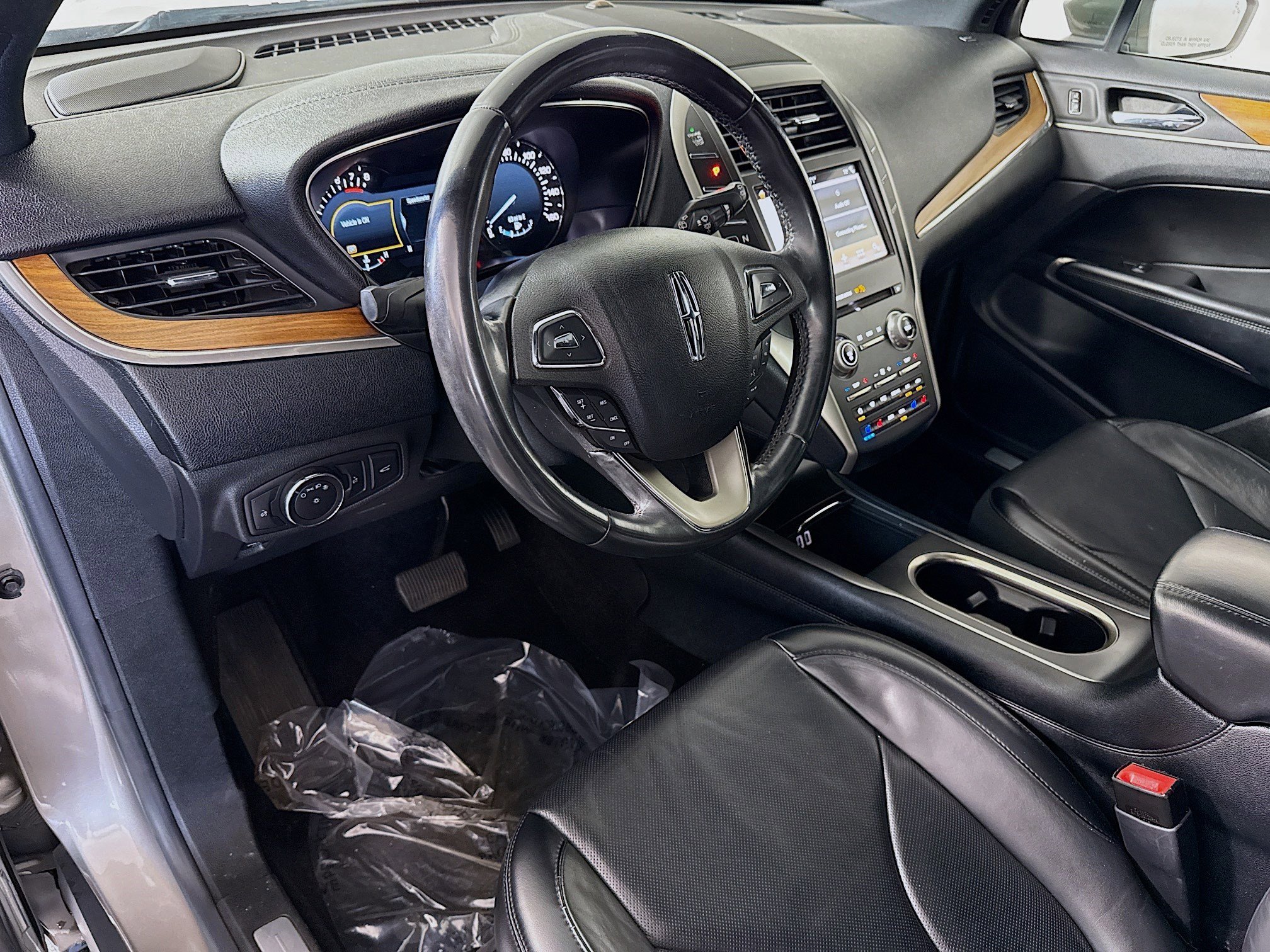 Used 2017 Lincoln MKC Reserve w/ Lincoln MKC Climate Package image 23