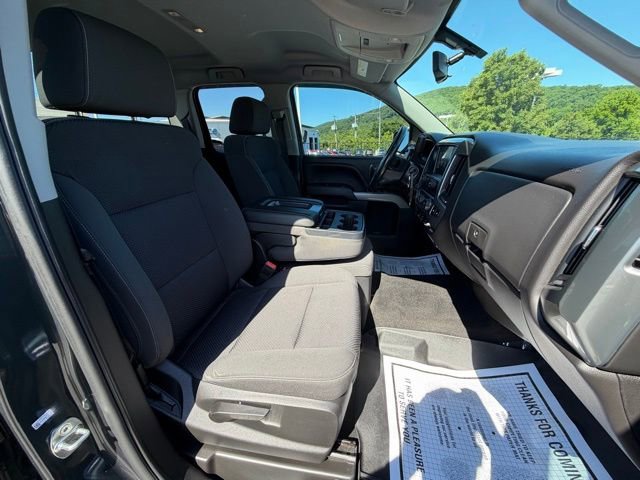 Used 2018 Chevrolet Silverado 1500 LT w/ All Star Edition AWD/4WD image 38