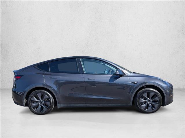 Used 2025 Tesla Model Y Long Range RWD image 4