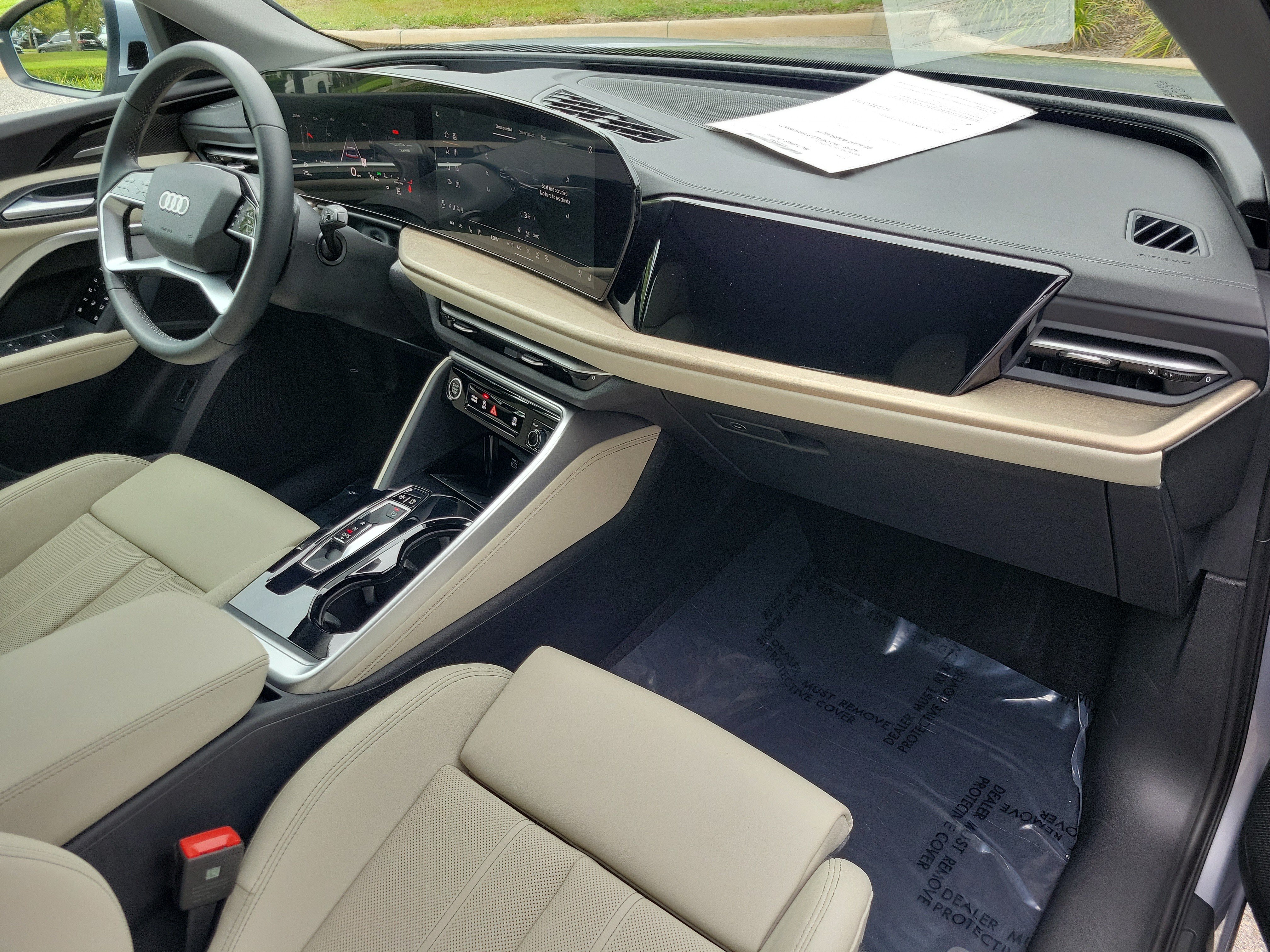 Certified 2025 Audi Q5 Premium Plus w/ Premium Plus AWD/4WD image 11