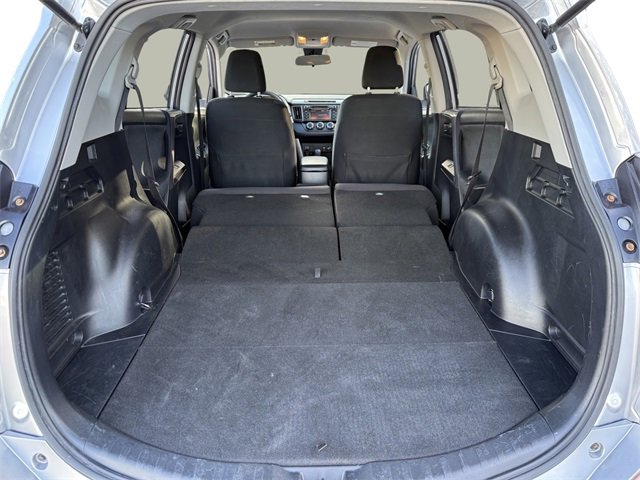 Certified 2018 Toyota RAV4 LE image 45