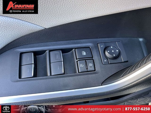 Used 2024 Toyota RAV4 XLE w/ Weather Package AWD/4WD image 22