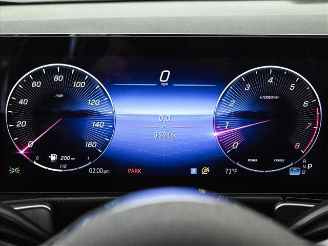 Used 2024 Mercedes-Benz GLB 250 4MATIC image 11