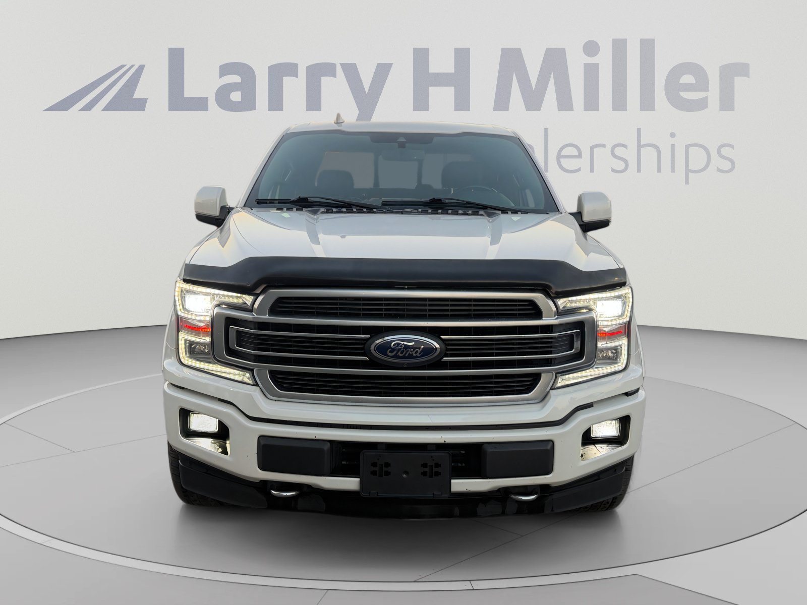 Used 2018 Ford F150 Limited w/ Trailer Tow Package AWD/4WD image 8