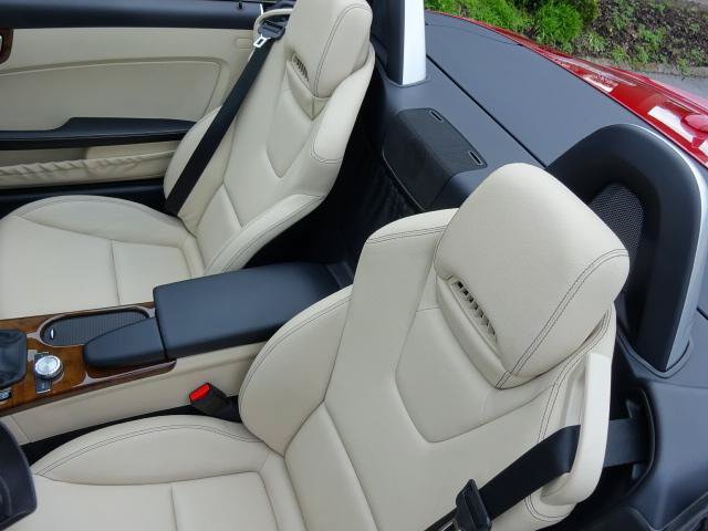 Used 2015 Mercedes-Benz SLK 250 image 15