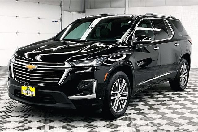 Used 2023 Chevrolet Traverse High Country FWD image 12