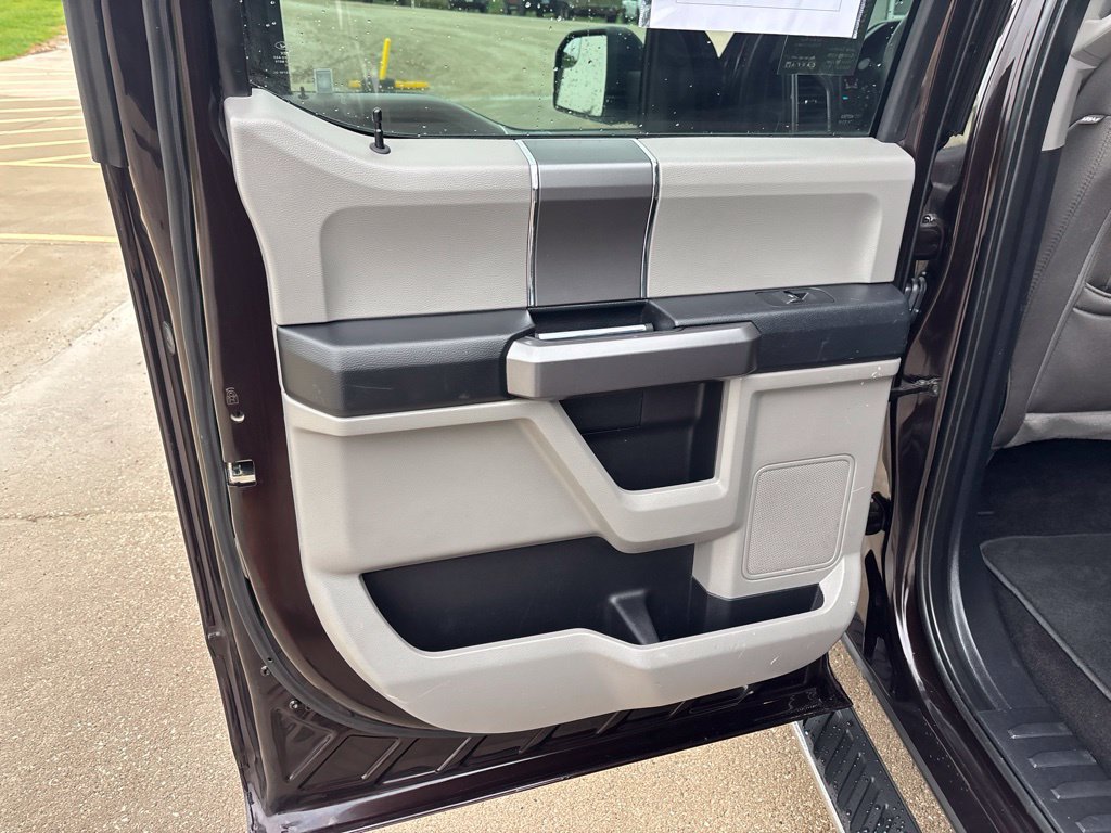 Used 2019 Ford F150 XLT w/ Equipment Group 302A Luxury AWD/4WD image 27