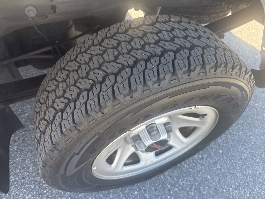 Used 2019 GMC Sierra 1500 Limited w/ Sierra Convenience Package image 9