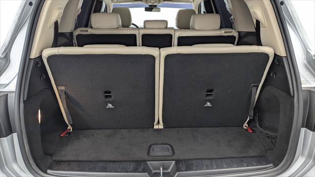 Used 2021 Mercedes-Benz GLB 250 w/ Premium Package image 19