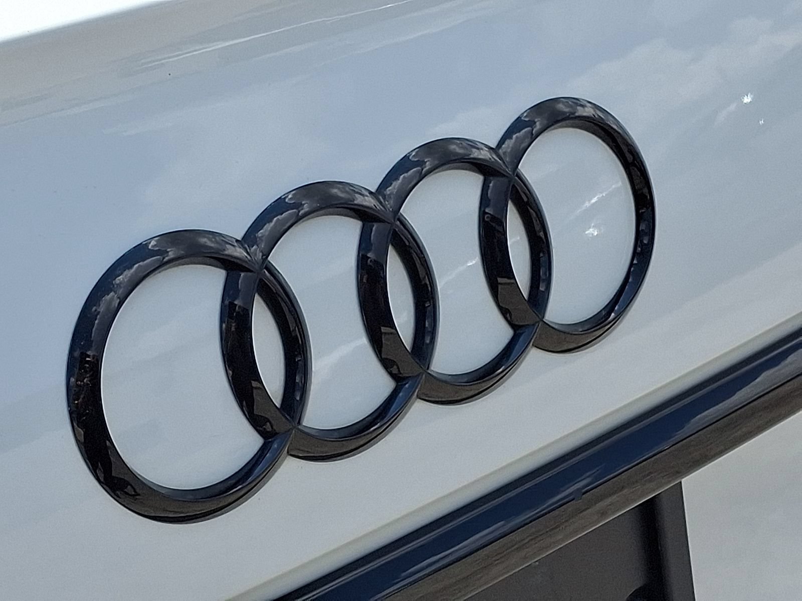 Used 2021 Audi SQ5 Premium Plus w/ Premium Plus Package AWD/4WD image 30