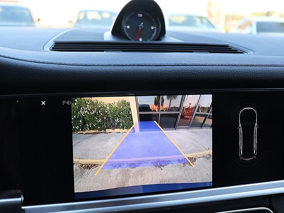 Used 2017 Porsche Panamera 4 image 85