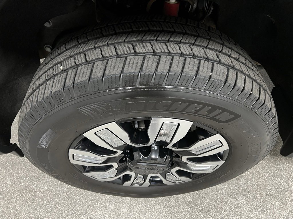 Used 2024 GMC Sierra 3500 Denali w/ Denali Reserve Package image 19