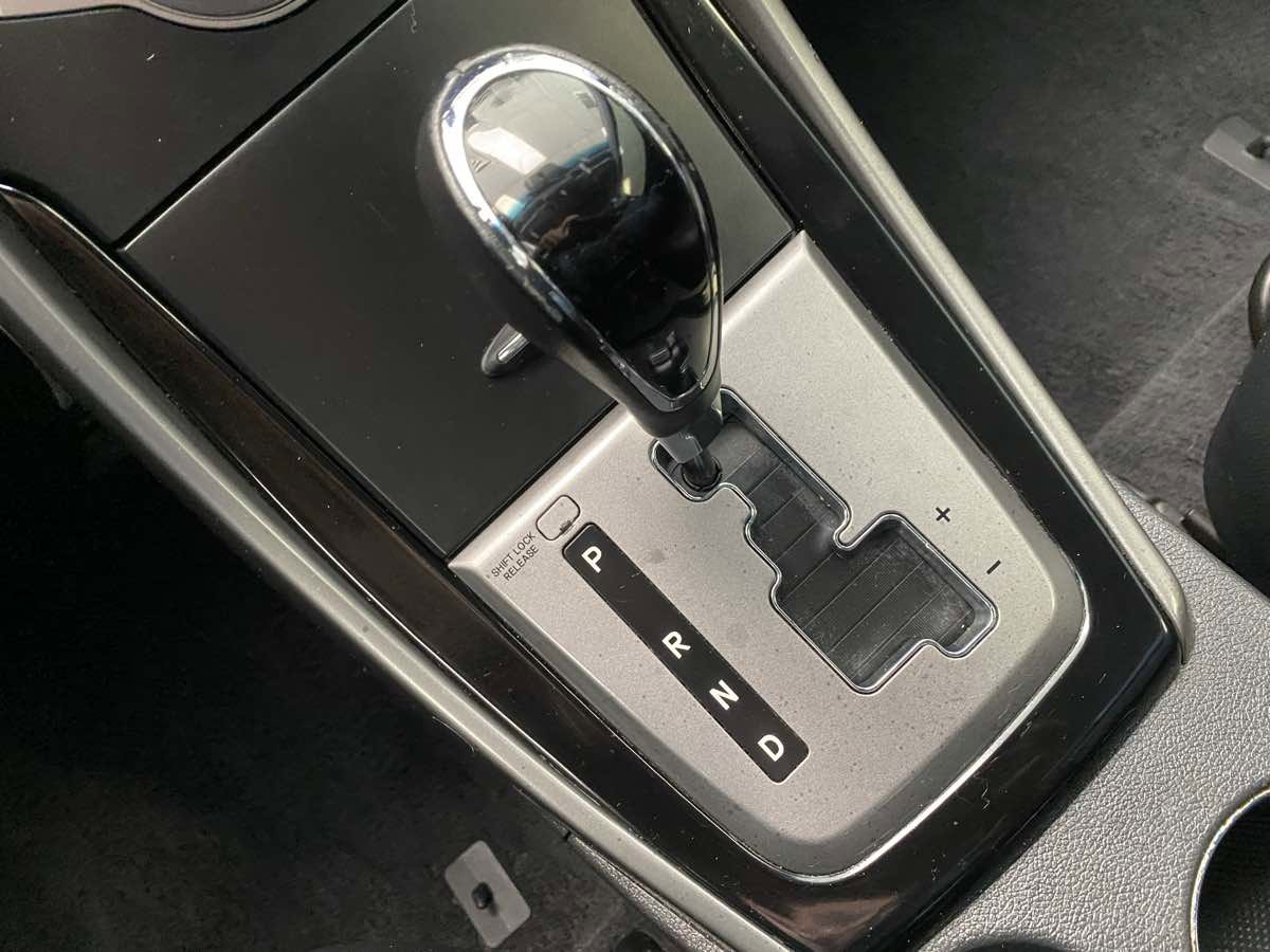 Used 2013 Hyundai Elantra SE FWD image 17