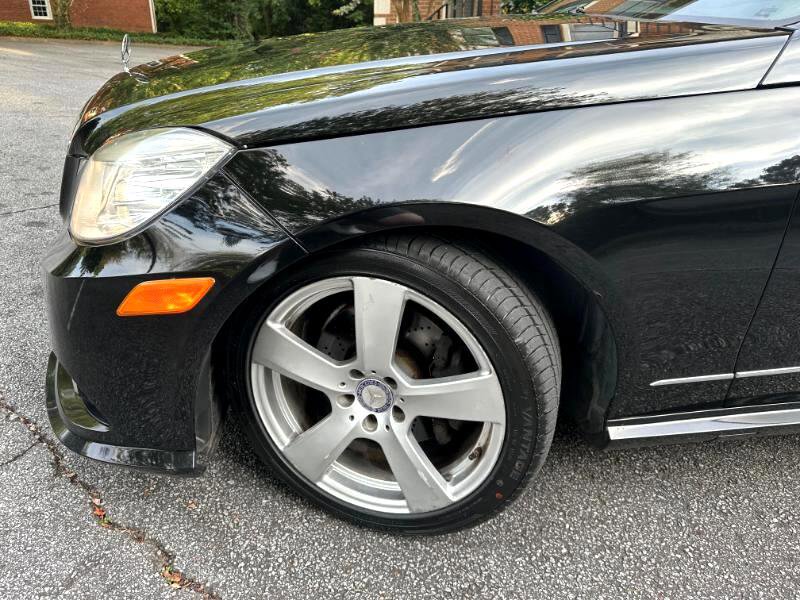 Used 2010 Mercedes-Benz E 350 4MATIC Sedan image 3