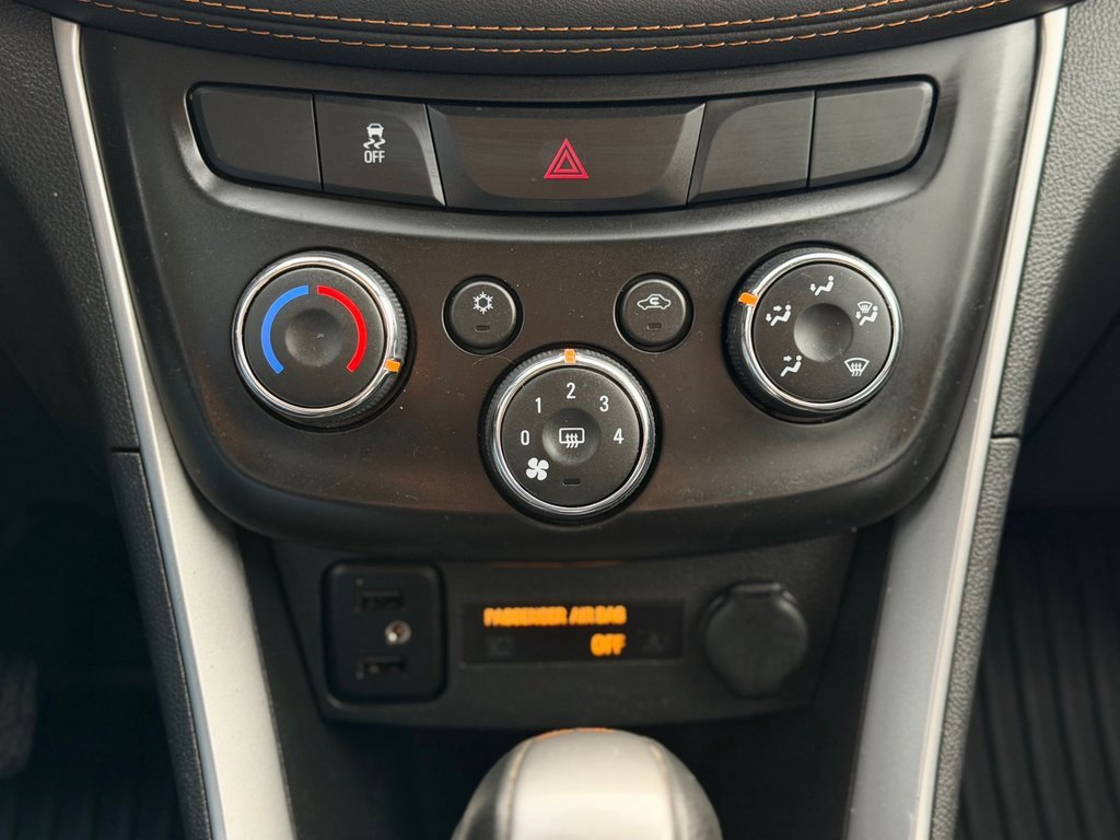 Used 2021 Chevrolet Trax LT w/ Sport Edition image 16