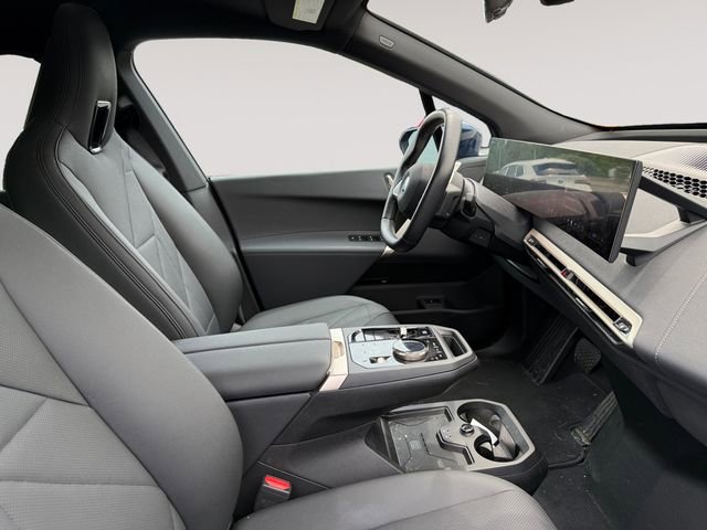 Certified 2024 BMW iX xDrive50 AWD/4WD image 15