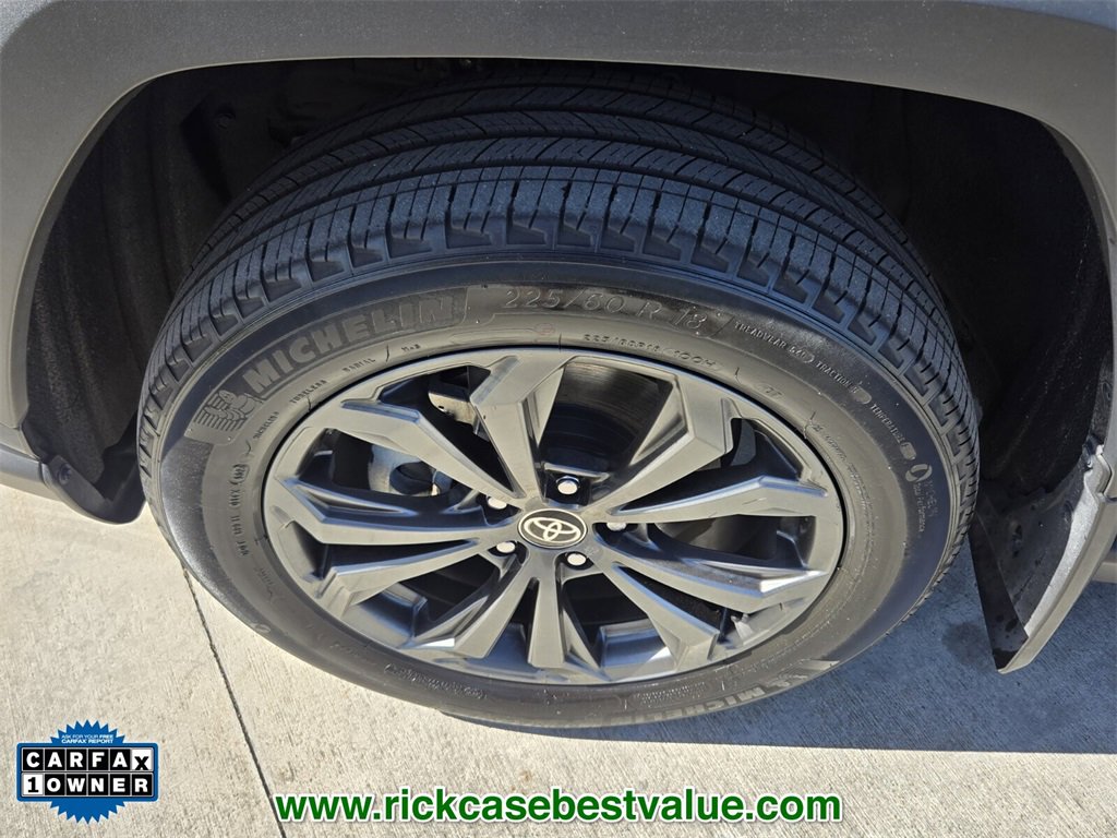 Used 2024 Toyota RAV4 XLE Premium image 10