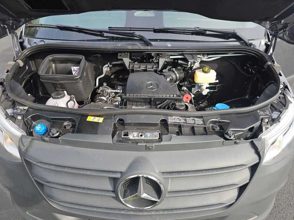 New 2025 Mercedes-Benz Sprinter 2500 image 10