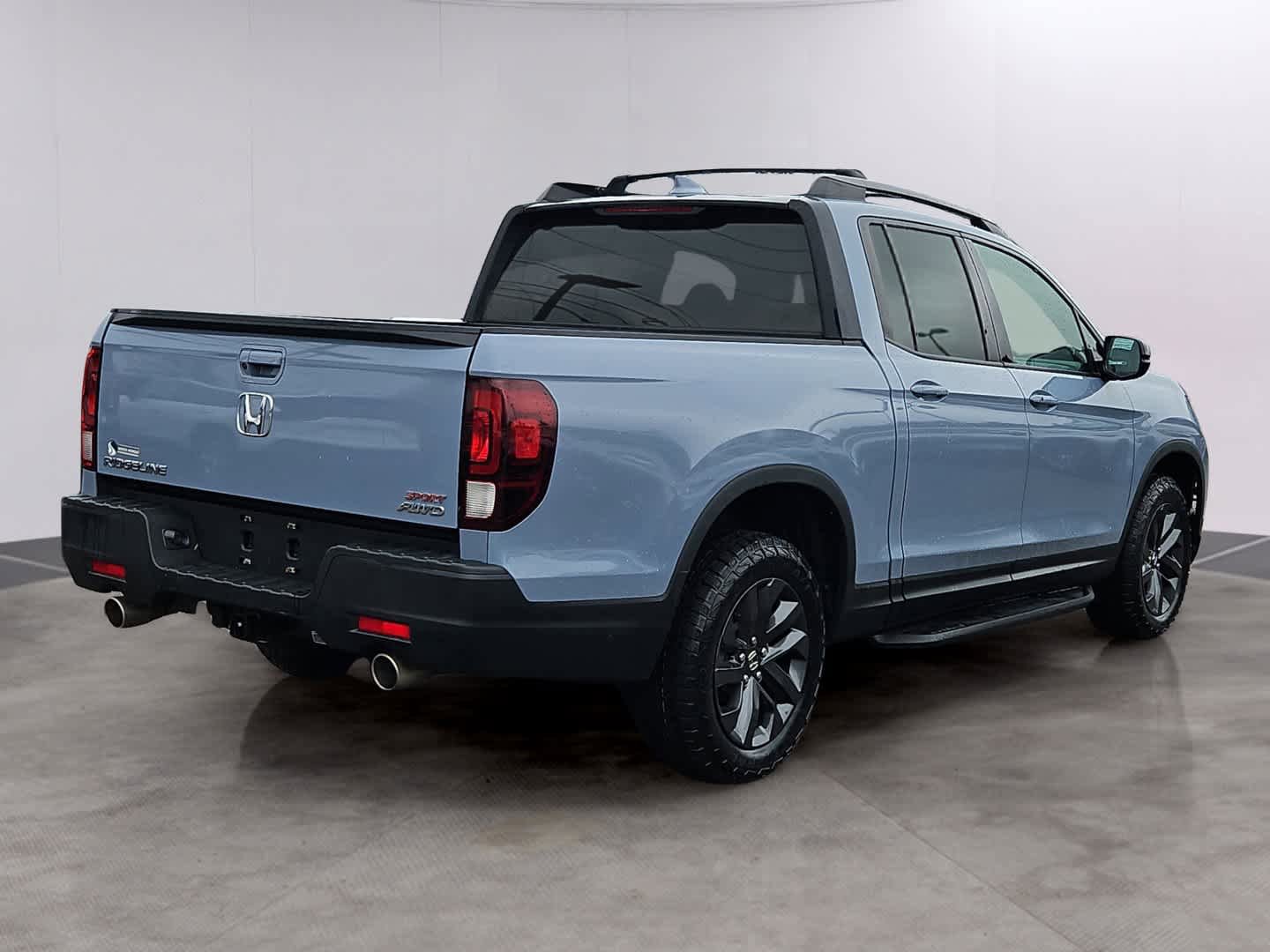 Certified 2023 Honda Ridgeline Sport image 9