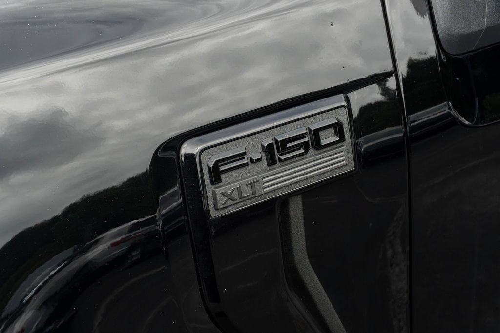 Used 2025 Ford F150 XLT w/ Equipment Group 302A MID AWD/4WD image 3