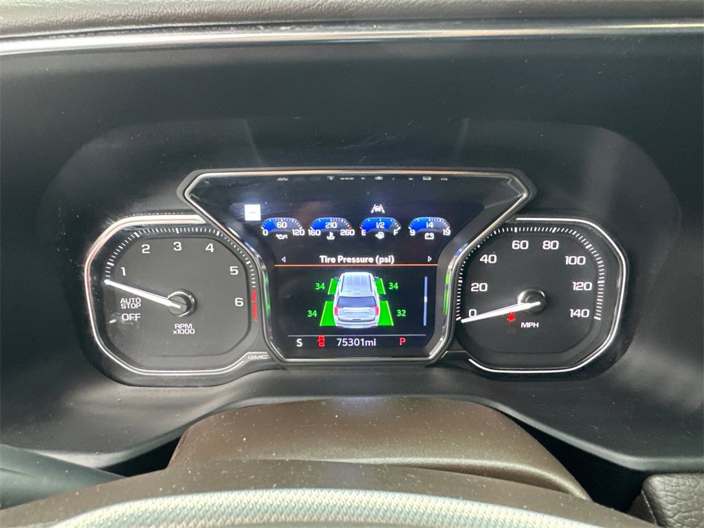 Used 2021 GMC Yukon Denali w/ Denali Premium Package image 30