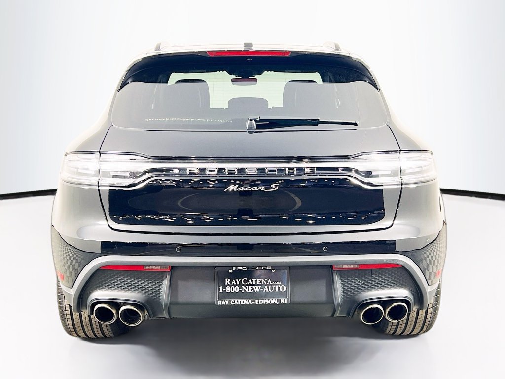 Certified 2024 Porsche Macan S AWD/4WD image 10