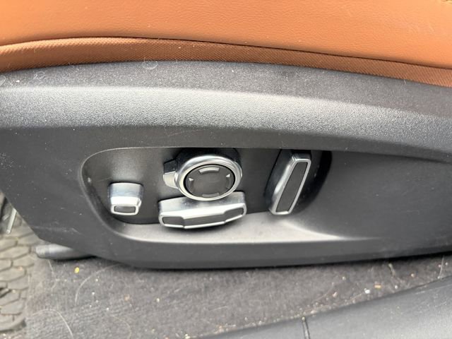 Used 2025 Jaguar F-PACE R-Dynamic S image 10