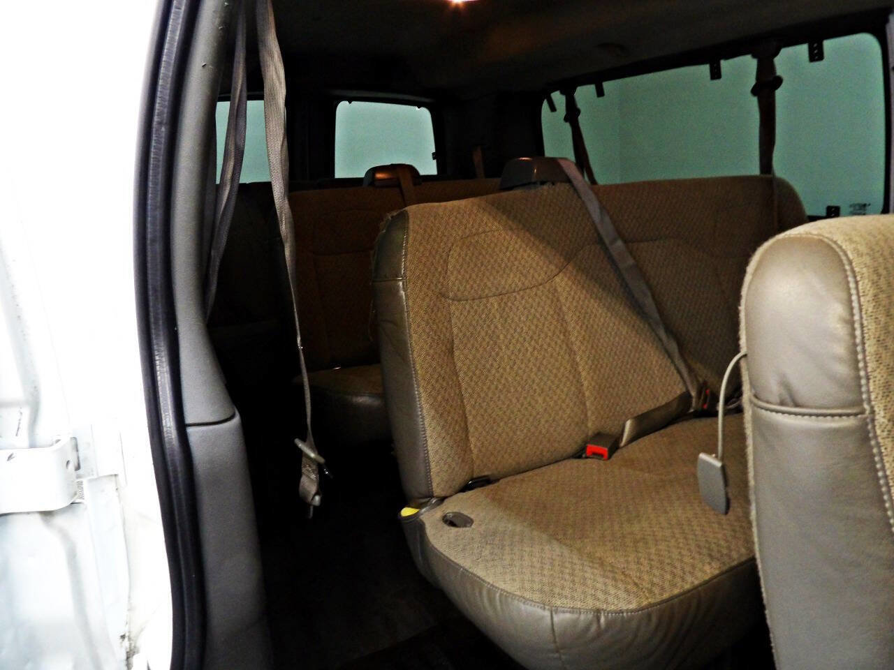 Used 2014 Chevrolet Express 3500 LT w/ LT Preferred Equipment Group RWD image 10