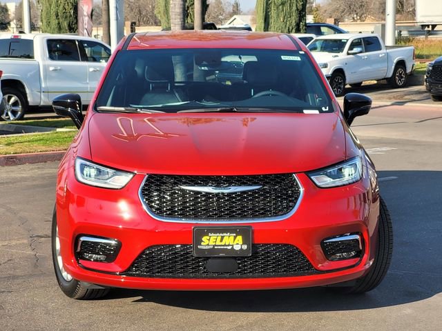 New 2026 Chrysler Pacifica Select image 2