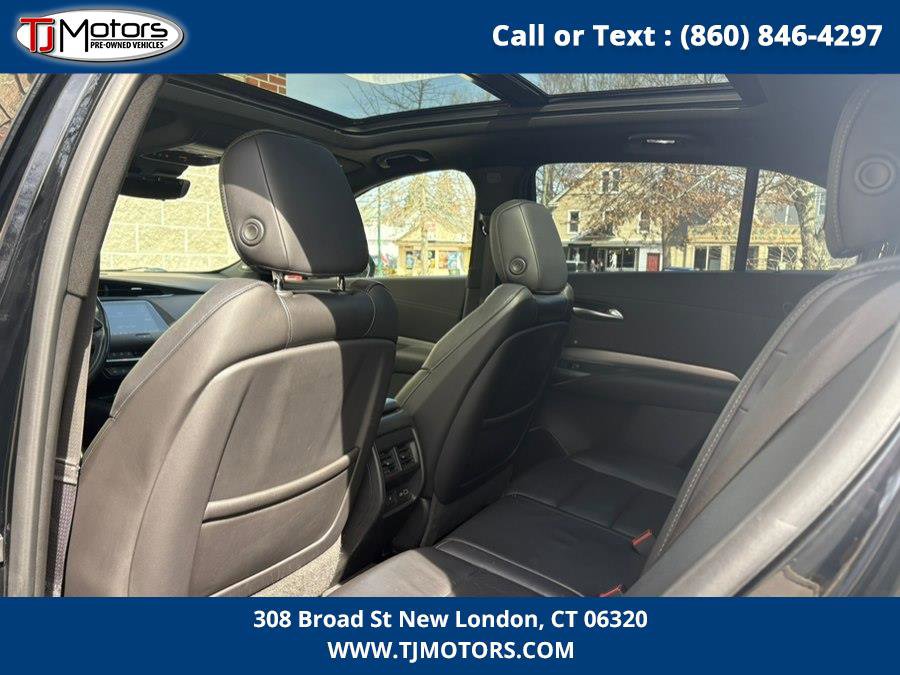 Used 2019 Cadillac XT4 Premium Luxury image 11