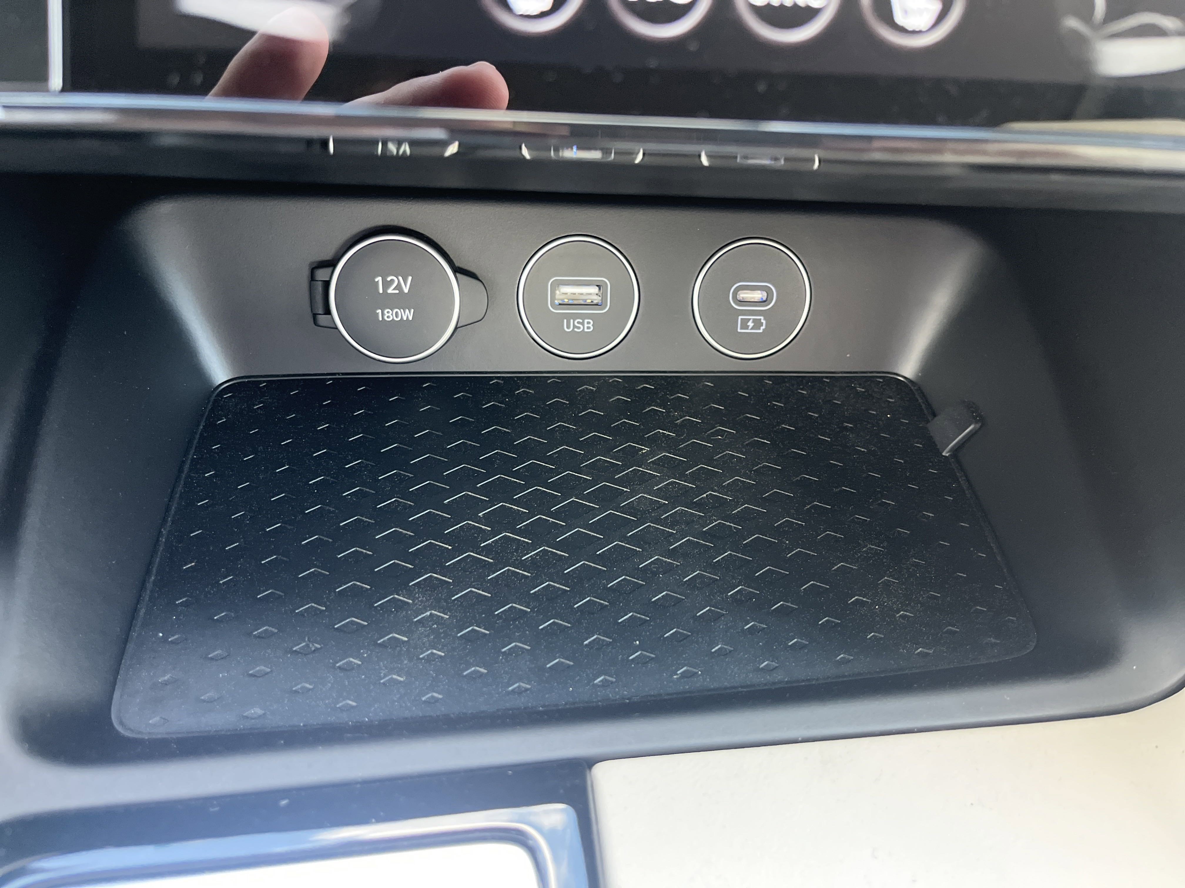 New 2026 Genesis G70 2.5T image 12