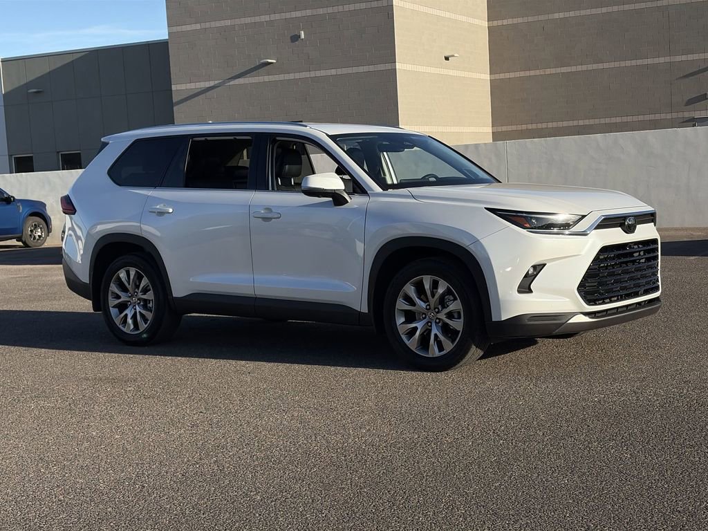 Used 2024 Toyota Grand Highlander FWD image 5
