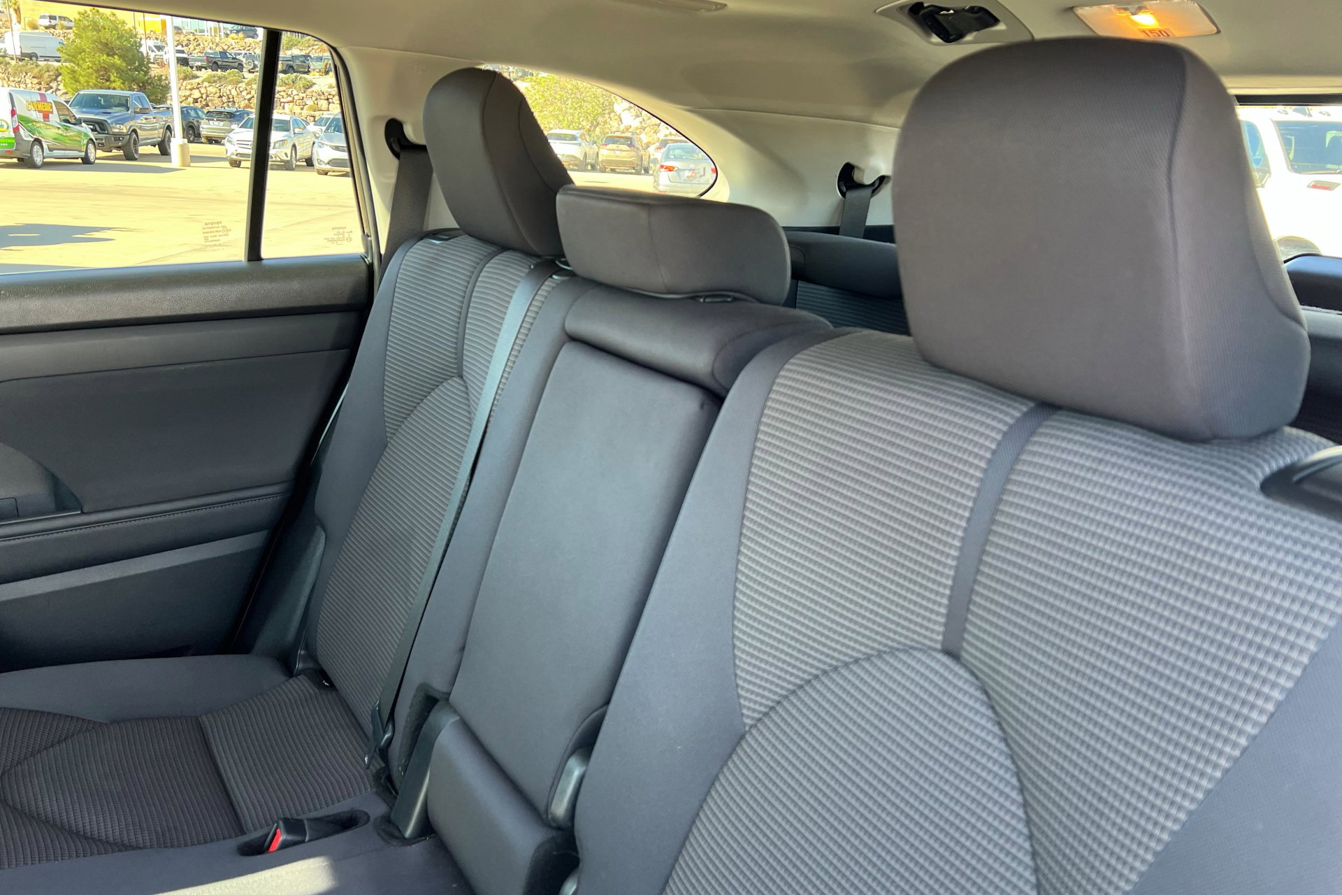 Used 2024 Toyota Highlander LE image 22