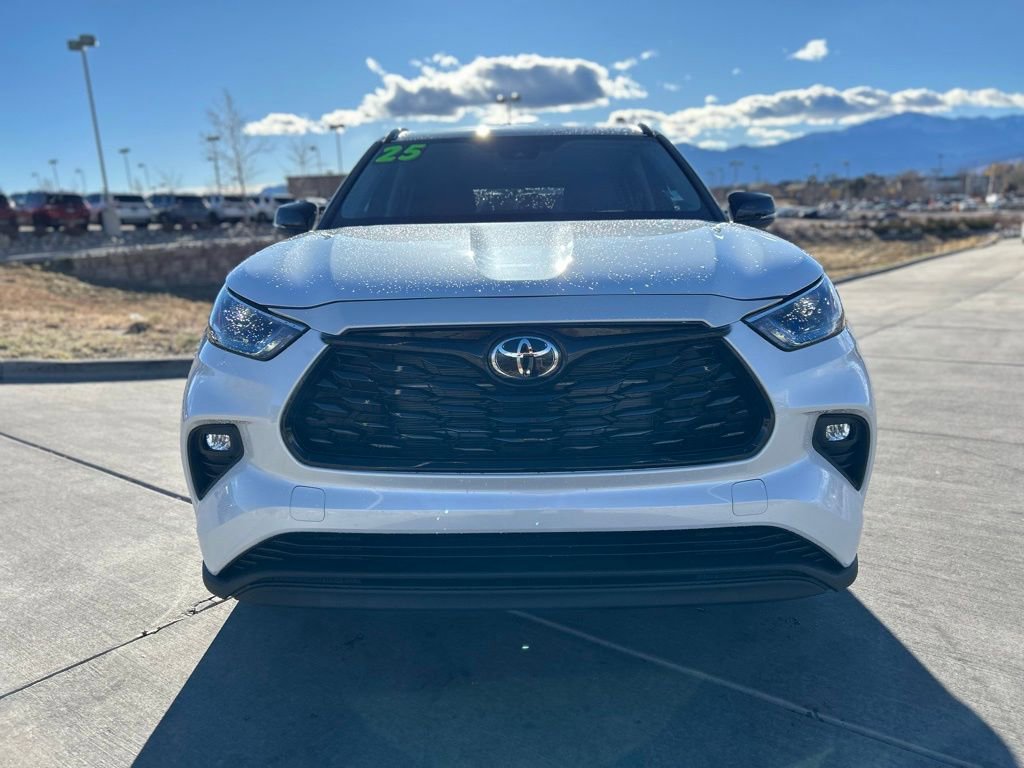 Used 2025 Toyota Highlander XLE video 2