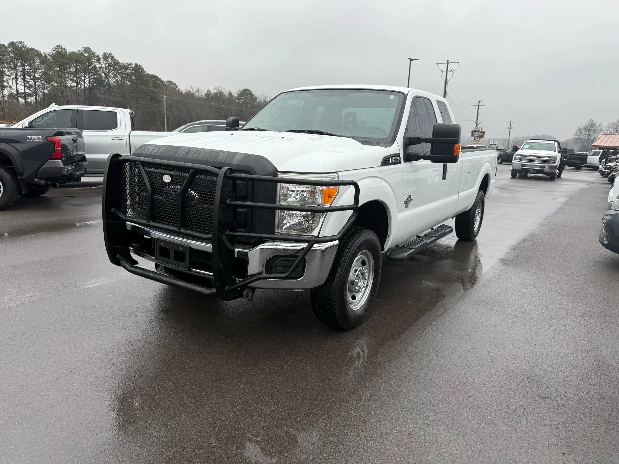 Used 2012 Ford F250 XL w/ PWR Equipment Group AWD/4WD image 2