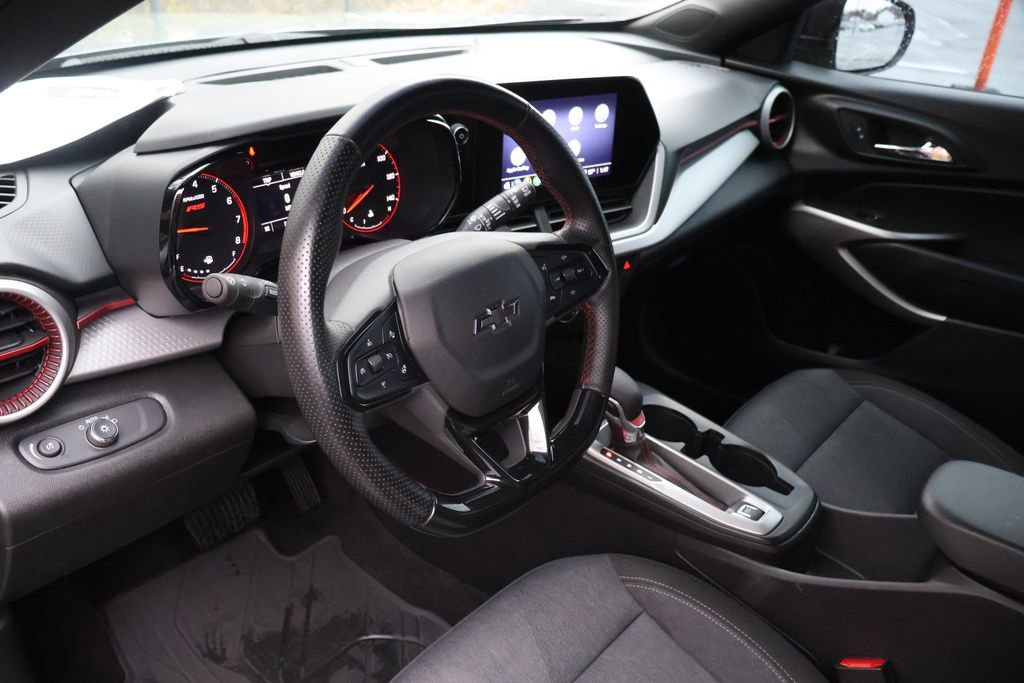 Used 2024 Chevrolet Trax RS image 29